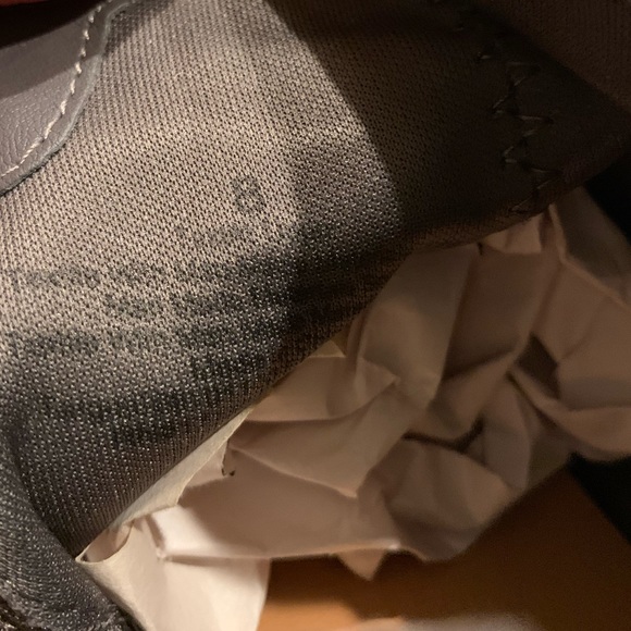 Universal Thread Dylan Gray MicroSuede Ankle Boots Woman’s 8 - Picture 7 of 8